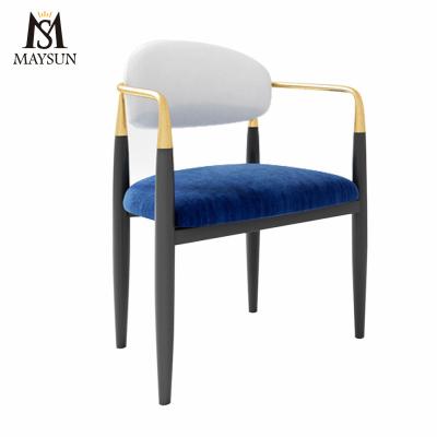 China Modern Modern Velvet Seat Stainless Steel Frame Luxury Living Room Chair With Arm Leisure Style Dining Chair for sale