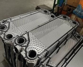 China Industrial Copper Brazed Plate Heat Exchanger with NBR Gasket Material and Heat Transfer Area of 10-1000m2 for sale