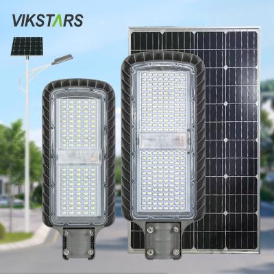 China High Power 960WH Solar Street Lights For Main Street long lasting Solar Lamp for sale