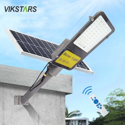 China 200W 300W 400W 500W Classsic Aluminum Solar Street Lights For Village Yard Outdoor for sale