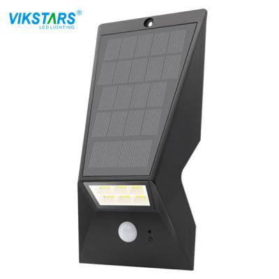 China Courtyards Outside Garden Lights IP65 Waterproof 8Hrs Charging Time for sale