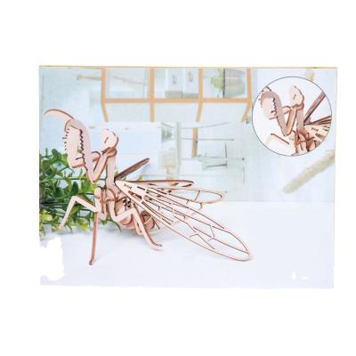 China Cartoon Toy 3D Special Insect Wooden Puzzle Children Toys Small Animal DIY Handmade Model Educational Toys Butterfly Ornament Desktop Model for sale