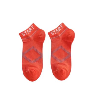 China Sporty 2021 SHOWMELLY Women Absorb Sweat-Wicking Yoga Sports Socks OEM 20237 for sale