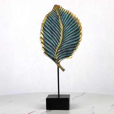 China Indoor and outdoor decoration hotel ornaments indoor home decorations resin, home decor leaf table sculpture for sale