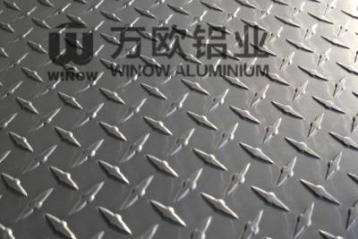 China De in reliëf gemaakte Plaat van de Aluminiumdiamant voor de Bouw van Buitendecoratie Te koop