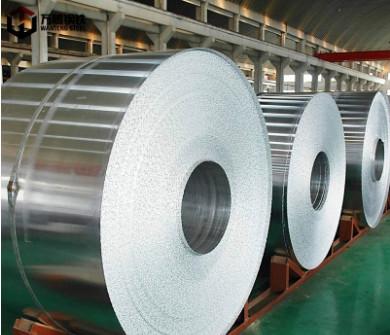 China PE / PVDF Color Coated Aluminum Coil 900 - 1500mm Width Excellent Surface Flatness for sale