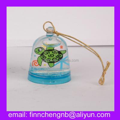 China Europe 3.5X4.5cm plastic photo snow water globes, acrylic souvenir photo frame snow globe, home decorplastic snow globe with blowing snow for sale