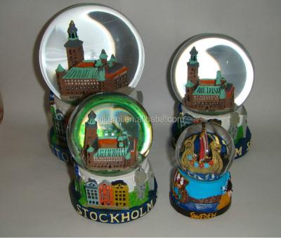 China USA souvenir fashion snow globe water ball 65mm polyresin/polystone/resin, snow globe, glass snow ball for sale