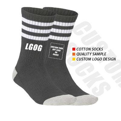 China Custom Logo Socks For Men Performance QUICK DRY Cushion Unisex Crew Men Knocks Cotton Sports Socks Man for sale