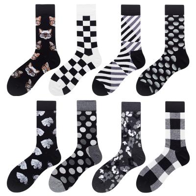 China Custom Wholesale Custom Made QUICK DRY Checked Pure Black And White Pattern Cotton Funny Crew Socks for sale