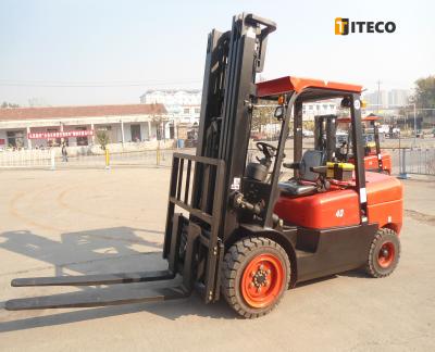 China Professional Chinese Diesel Hydraulic Construction Material Stores 4 Ton Forklift Truck 3 Stage 4500mm For Sales for sale