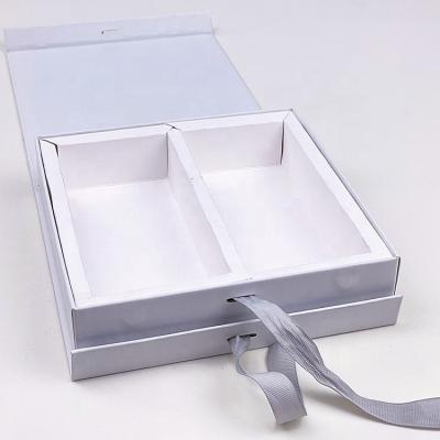 China Recyclable Cosmetic Packaging Corrugated Paper Box Folding Ribbon Customized Magnetic Closing Cardboards Custom Gift Boxes for sale