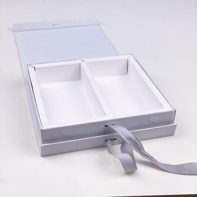 China Recyclable Custom Logo Luxury Rigid Packaging Gift Box For Jewelry / Apparel / Cosmetics for sale