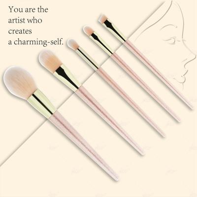 China Hot Selling Rounded shape+flat+smudge brush makeup 5pcs brushes glitter handle powder foundation eyeshadow makeup bling blending pink brush set for sale