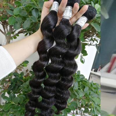 China Straight Cheap Hair Bundles With HD Lace Closure, Cuticle Aligned Brazilian Hair Band, Unprocessed Remy Hair For Black Women for sale