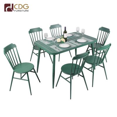 China Morden Event Set Vintage Design Party Tables And Chairs For Sale Metallic Furniture Set for sale