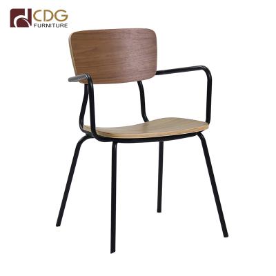 China Vintage Dining Room Furniture Cozy Cafe Chair Wooden Event Armchair Wood for sale