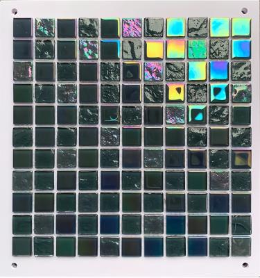 China 48x48mm Swimming Pool Mosaic Tiles Spain Strip Iridescent Glass Mosaic Flower Pattern for sale