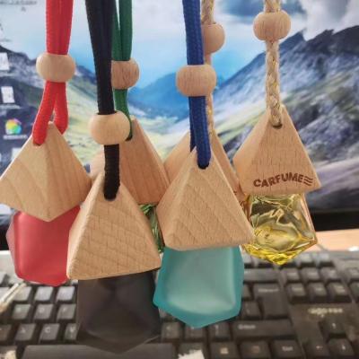 China Personal Care Air Freshener Aromatherapy Scent Fragrance Cube Car Glass Pendant Essential Oil Diffuser for sale