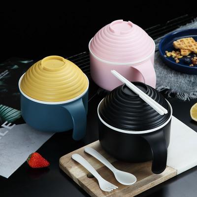 China Heatable Noodle Bowl With Cover Plastic Instant Noodle Bowl With Chopsticks And Knife Cup Food Grade PP Roll for sale