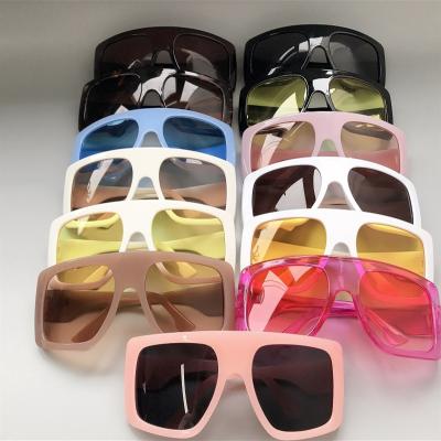 China 23 Years Experience Wholesale Fashion Trendy Women Big Oversized Square Frames Shades Sunglasses Sun Glasses 2021 for sale