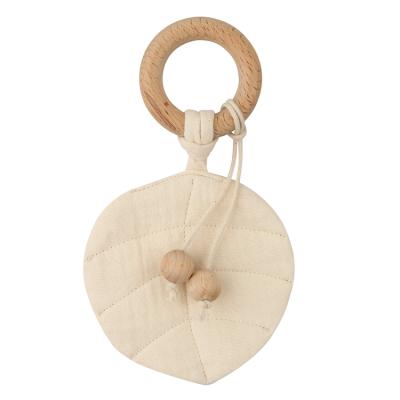 China Toy Organic Baby Product BPA Baby Teething Toy Cotton Sheets Teethers Soft Beech Wood Teether Organic Product for sale