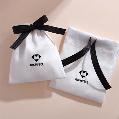 China Jewelry Package Pouch Customized Logo Small Velvet Jewelry Pouch Bag Suede Jewelry Bag for sale