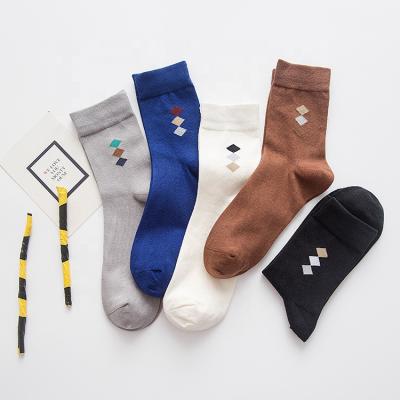 China Wholesale Antibiosis Stuffed Boxes Breathable Antibacterial Cheap Unique Design Socks Mens Crew Functional Socks for sale