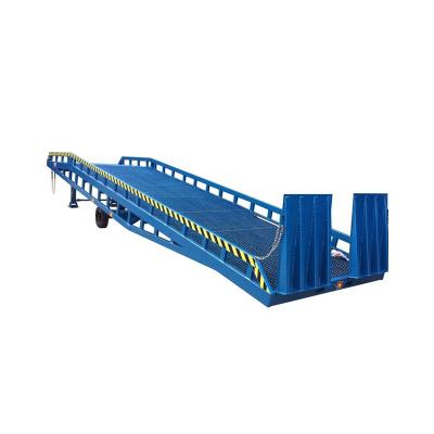 China Hydraulic portable building material stores container ramps for forklifts in warehouses and docks for sale