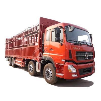 China dongfeng 15 ton 20 ton 8x4 cargo trucks with box dimensions 9.4m and 9.6m sale 10300x2550x3960mm for sale