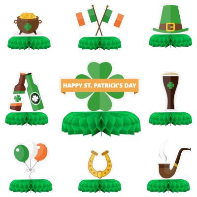 China Holiday Decorations Wholesale Irish St. Patrick's Day Decoration Green Clover Honeycomb Photo Setting Paper Decoration for sale