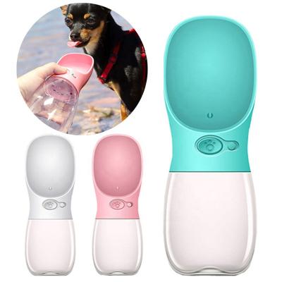 China Stored Outdoor Portable Dog Water Bottle Travel Drinker Pet Bowl Dog Pet Drinking Bottles Accompanying Cups for sale