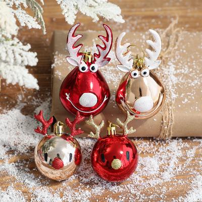 China Environmental Friendly New Year Party Home Decorations Christmas ball Red Gold Plastic Elk Christmas Tree Ball Pendant Ornaments for sale