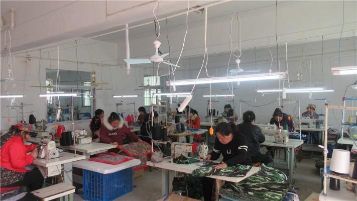 Verified China supplier - Jurong Rongguang Craft Ornament Factory