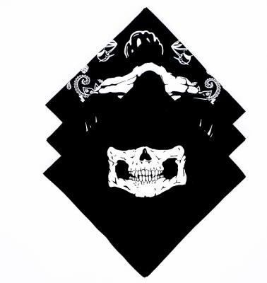 China Breathable Wind Resistant Custom Printed Halloween Lightweight Skull Head Bandana Cotton Bandana Wrap Headwear Handkerchief for sale