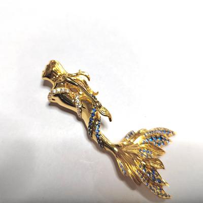 China Fashionable Manufacturers of Direct Selling Pins Dress Brooches Mermaid Shaped Brooch with Diamond for sale