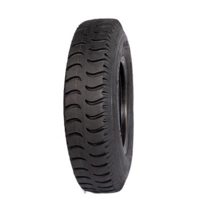 China China premium quality of natural rubber made DOUBLE MOON brand hook pattern nylon tires for light truck 900x20 for sale