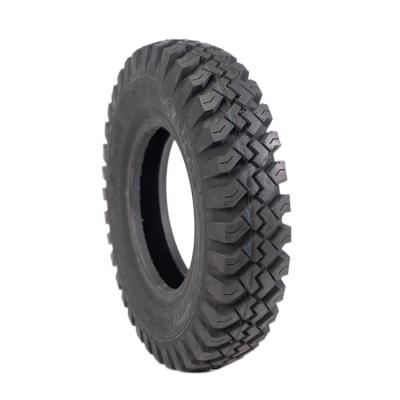 China Natural Rubber Shape Hot Sale Malaysia Thailand Chinese Manufacture Good Quality Light Truck Tires 7.50-16 7.50x16 6.40/6.50-13 For Mining Truck for sale