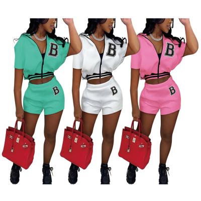 China Lady Fashion Breathable Two-Piece Set Crop Top Pant Hoodie Sweatshirt Casual Tracksuit Plus Size Women Clothing 2 Piece Short Set for sale