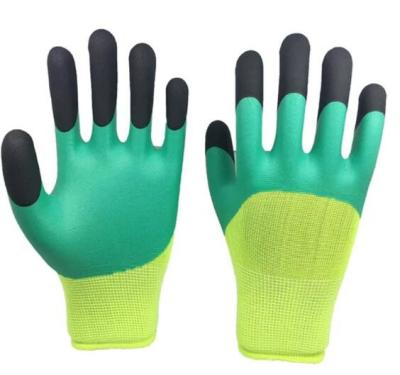 China Green Polyester Latex Foam Gloves Breathable Wearable Builders Latex Gloves for sale