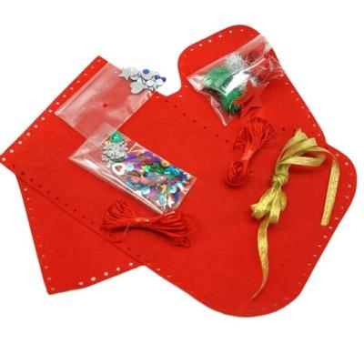 China 2020 New Creative Christmas Felt Christmas Crafts Kids Hobby Felt Stocking Kits for sale