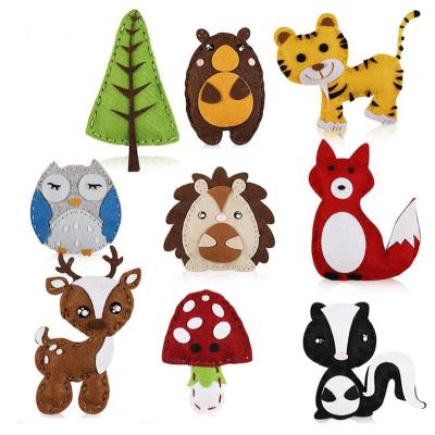 China Animal Felt DIY Sewing DIY Kit Children's Nonwoven Early Education Handmade Toy Craft Kit for sale