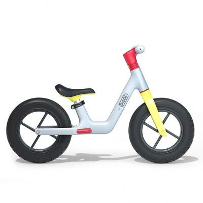 China Kids Bike Balance Bike China Manufacturer 2 In 1 Bicycle Hidden Pedals Balance Bike For Kids for sale