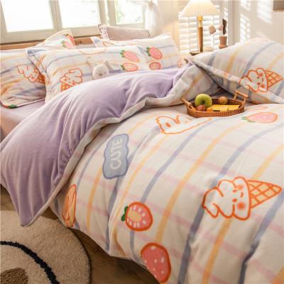 China 3pcs/4pcs Kids Polyester Milky Fluffy Fiber Cartoon Cute Folded Bedding Set For Winter Thicken Duvet Cover Set In Stock for sale