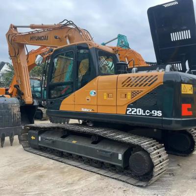 China Used Big Crawler Excavator Hyundai 220 Digger Used Large Excavator 22 Tons Second Hand Digger for sale