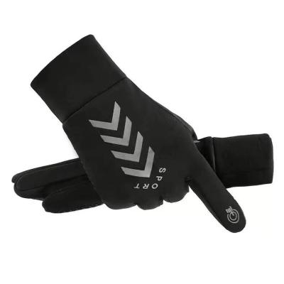 China Comfortable cycling gloves for men and women all relate to warm winter and outdoor non-slip velvet gloves bicycle padded gloves for sale