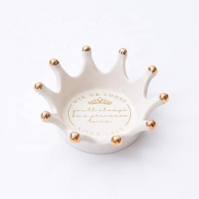 China Beautiful Soft Crown Shape Ceramic Trinket Dish Gold Jewelry Trinket Dish Jewelry Tray for sale