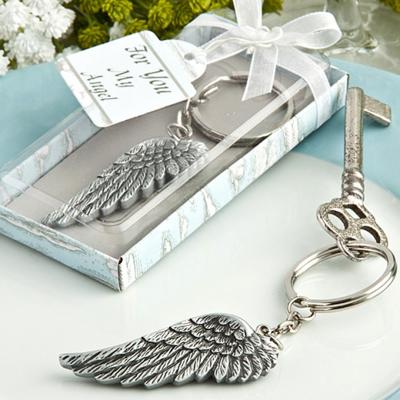 China Angel Wing Silver Key Chain Zinc Alloy With Gift Box Metal Key Ring For Wedding Favors And Baby Party Return Gift for sale