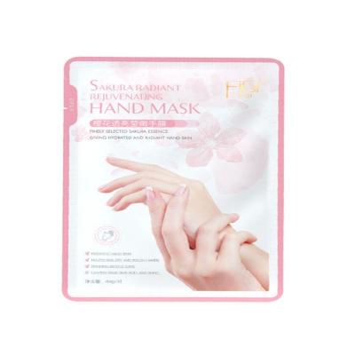 China Natural Mineral Skin Revitalizer Vitamin C Whitening Hand Mask Spa Hand Skin Beauty Care Moisturizing Hand Mask for sale