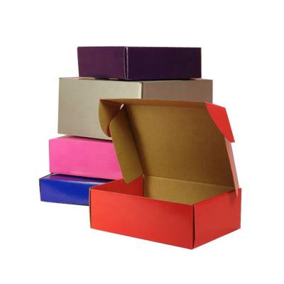 China Recycled Materials Wholesale Cheap Recyclable Corrugated Cardboard Black Gift Announcement Box for sale